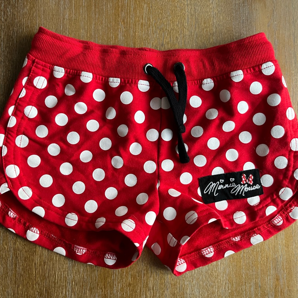 Girls Disney Parks Minnie Mouse Shorts Size XS (6). EUC.